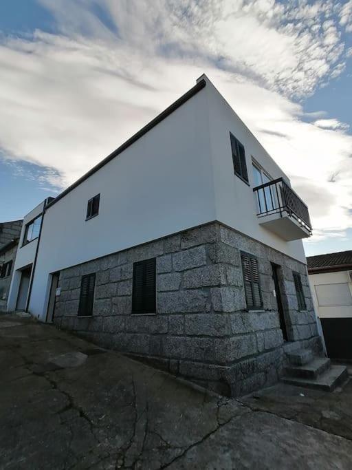 Ferienwohnung Casa Creixo - Moradia Completa T2 Guimarães Exterior foto