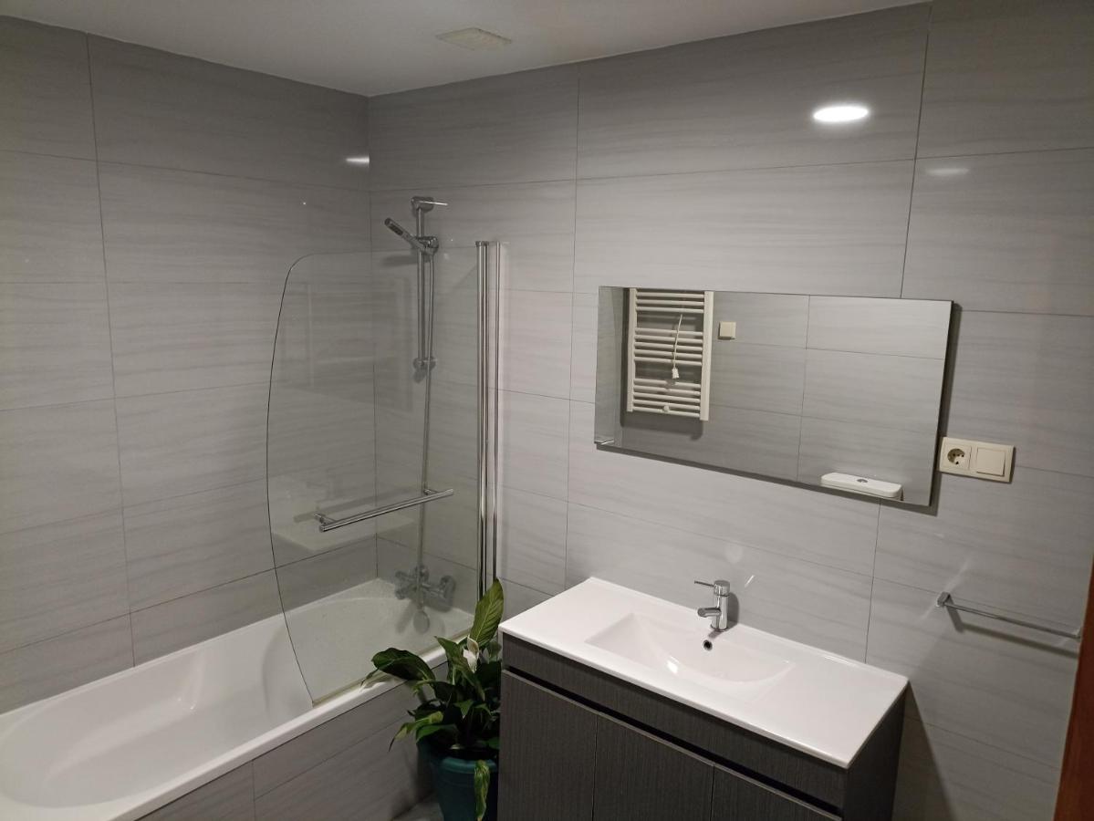 Ferienwohnung Casa Creixo - Moradia Completa T2 Guimarães Exterior foto